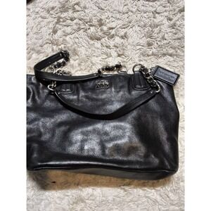 Coach Madison Maggie Black Leather Shoulder Bag Silver Chain 20466 Purple Lining